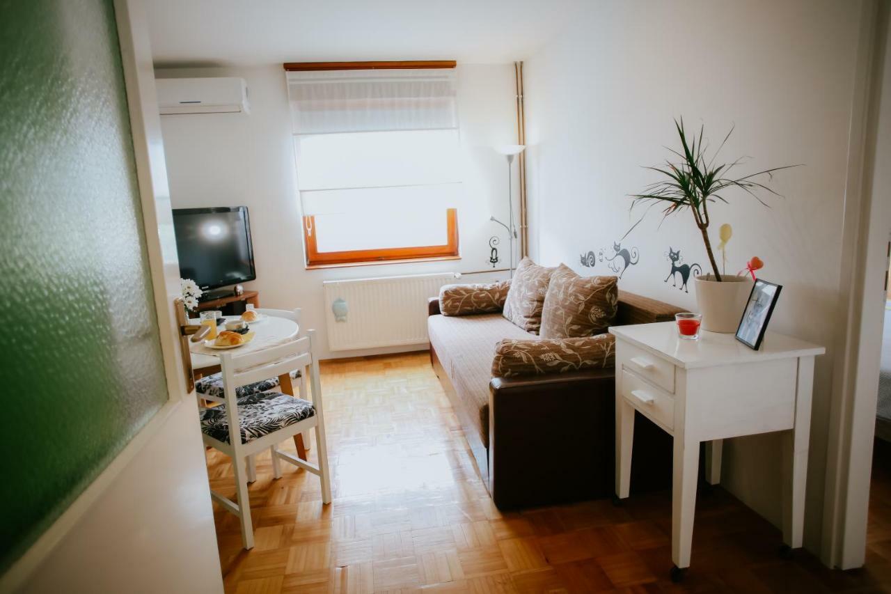 Petros Apartmani วูโควาร์ ภายนอก รูปภาพ