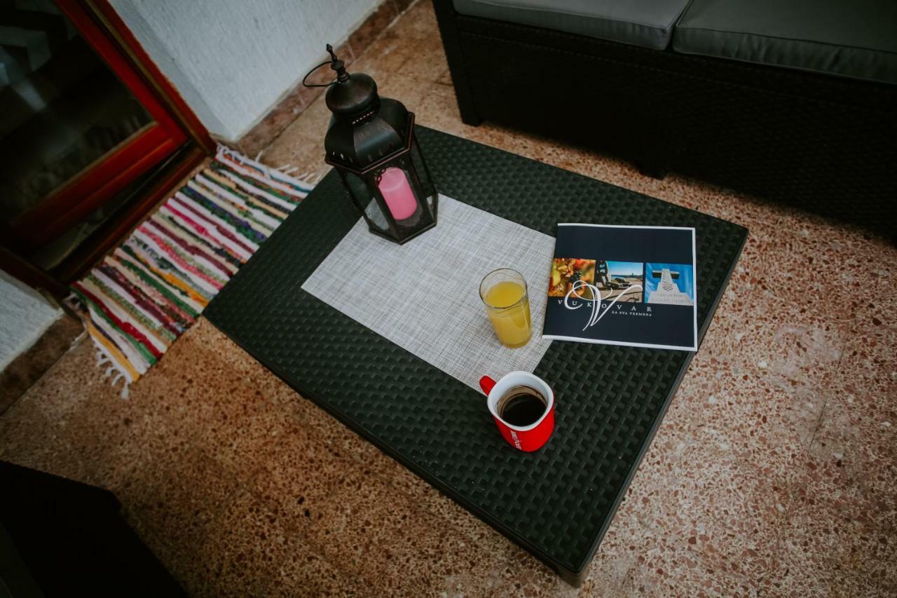 Petros Apartmani วูโควาร์ ภายนอก รูปภาพ
