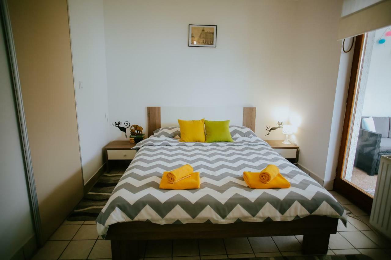 Petros Apartmani วูโควาร์ ภายนอก รูปภาพ