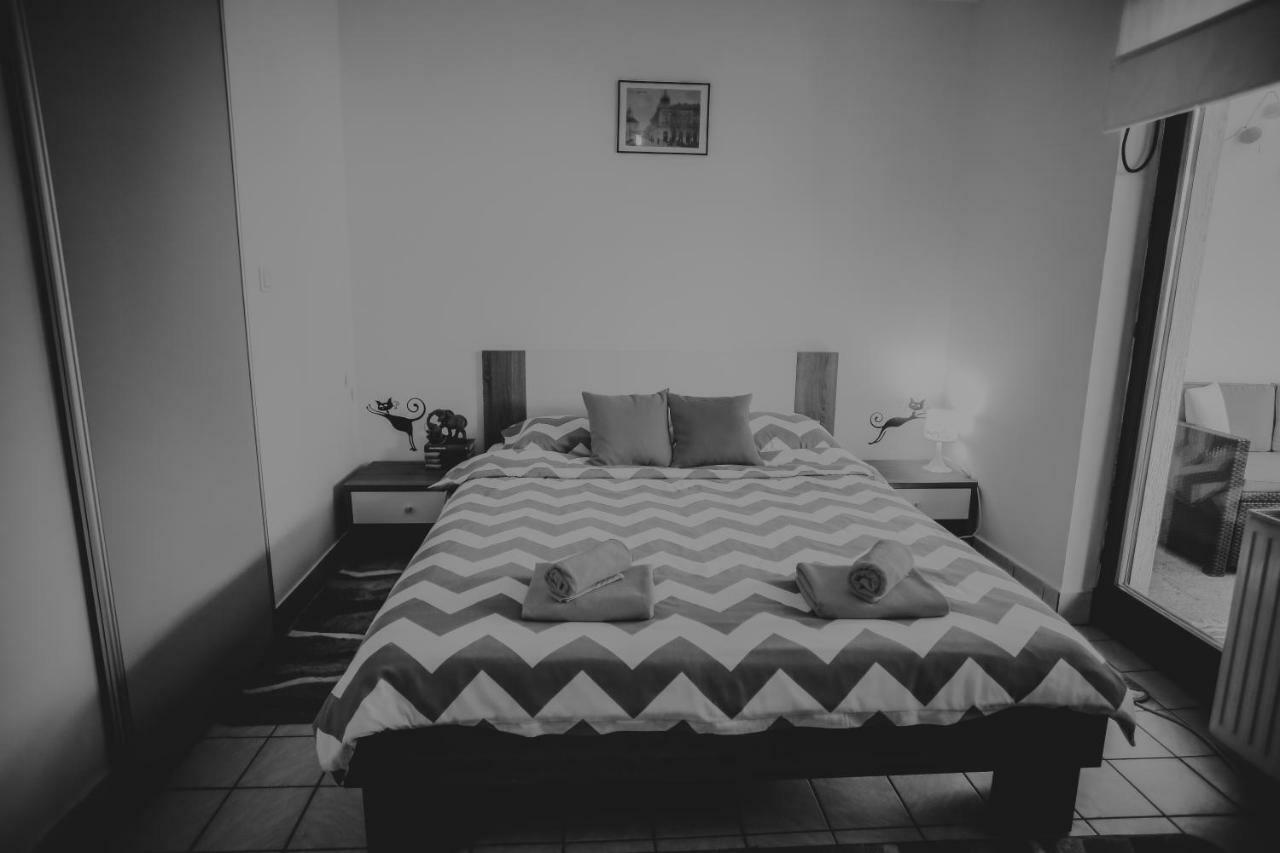 Petros Apartmani วูโควาร์ ภายนอก รูปภาพ